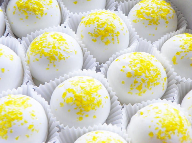 Lemon Cake Truffles on Luulla