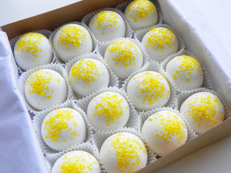 Lemon Cake Truffles on Luulla