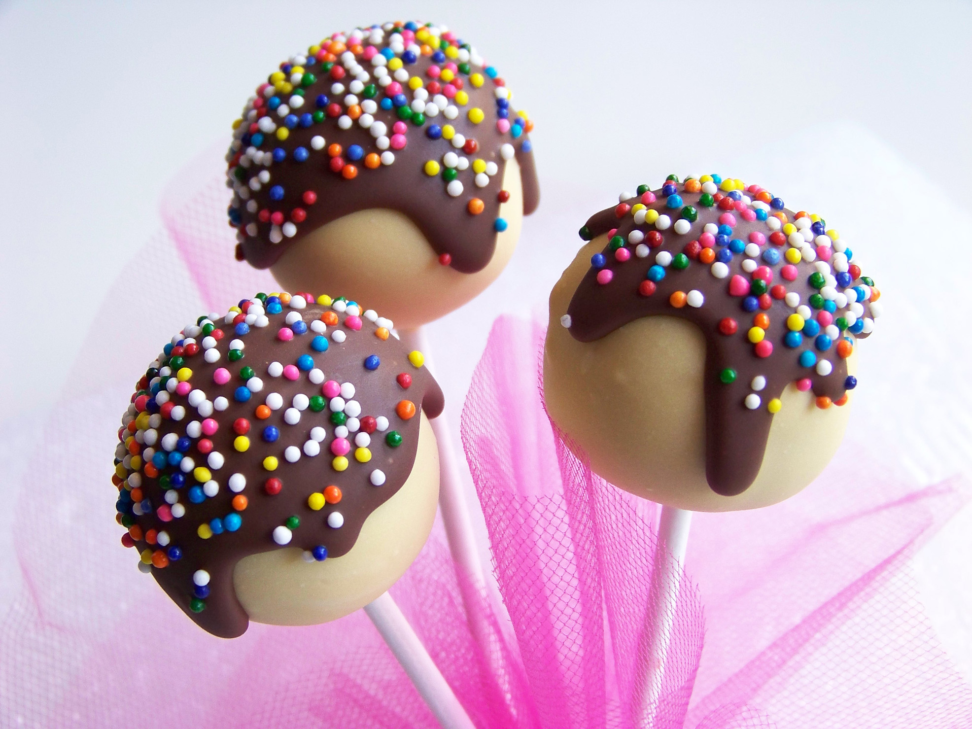 Sundae Cake Pops on Luulla